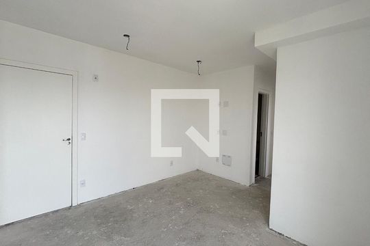 Sala de apartamento à venda com 2 quartos, 54m² em Vila Metalúrgica, Santo André