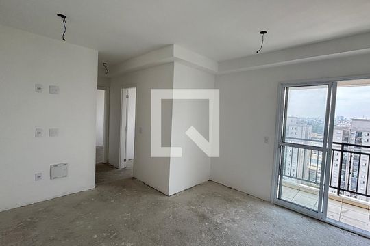Sala de apartamento à venda com 2 quartos, 54m² em Vila Metalúrgica, Santo André