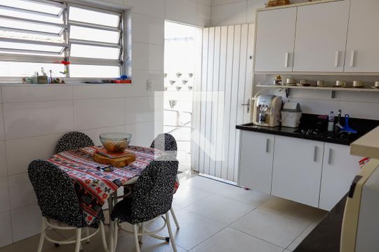 Cozinha de casa à venda com 2 quartos, 251m² em Centro, Osasco