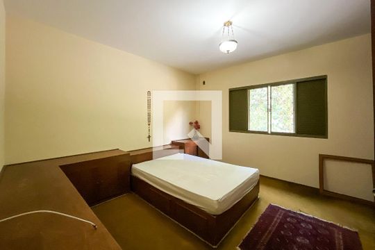 Quarto 1 de casa para alugar com 2 quartos, 75m² em Jaraguá, São Paulo