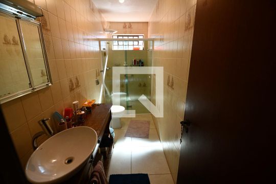 Banheiro 3 de casa à venda com 4 quartos, 340m² em Cidade Universitária, Campinas