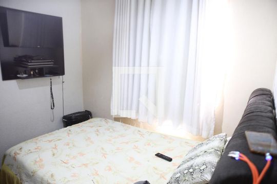 Quarto 1 de apartamento à venda com 2 quartos, 46m² em Santa Cruz Industrial, Contagem