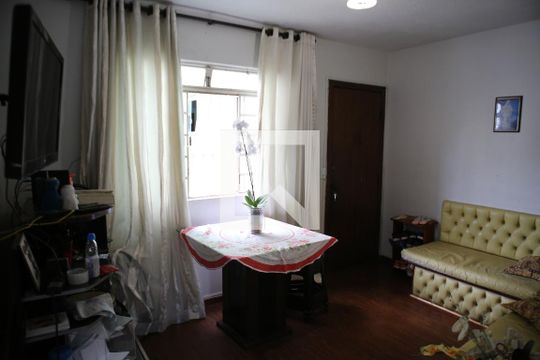 Sala de apartamento à venda com 2 quartos, 46m² em Santa Cruz Industrial, Contagem