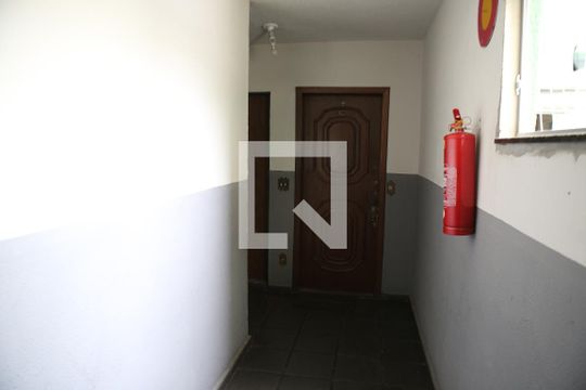 Área comum de apartamento à venda com 2 quartos, 46m² em Santa Cruz Industrial, Contagem