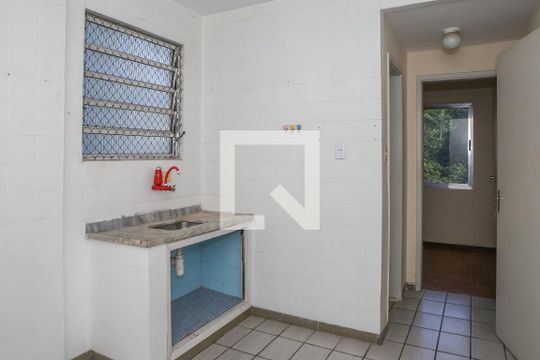 Cozinha de apartamento para alugar com 3 quartos, 85m² em Perdizes, São Paulo