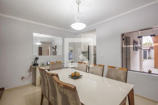 Sala de Jantar de casa para alugar com 4 quartos, 256m² em Vila Jaboticabeira, Taubaté