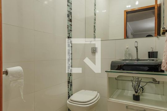 Lavabo Sala de casa para alugar com 4 quartos, 256m² em Vila Jaboticabeira, Taubaté