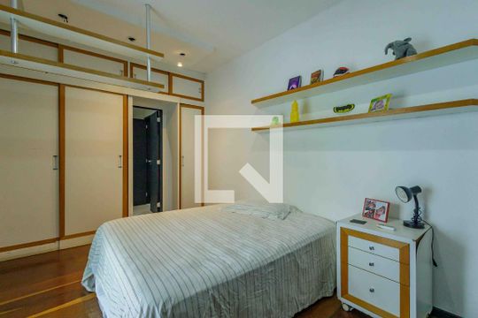Suíte Canadense 1 de casa de condomínio para alugar com 5 quartos, 444m² em Recreio dos Bandeirantes, Rio de Janeiro