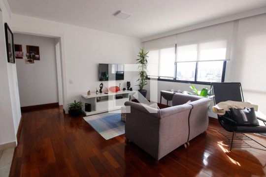 Sala de apartamento para alugar com 2 quartos, 90m² em Jardim Monte Kemel, São Paulo
