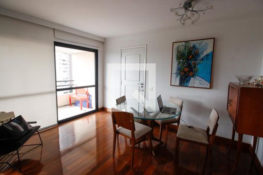 Sala de apartamento para alugar com 2 quartos, 90m² em Jardim Monte Kemel, São Paulo