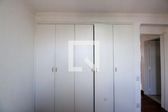 Quarto de apartamento para alugar com 2 quartos, 90m² em Jardim Monte Kemel, São Paulo