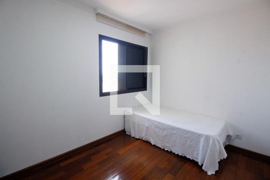 Quarto de apartamento para alugar com 2 quartos, 90m² em Jardim Monte Kemel, São Paulo