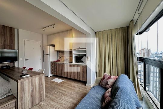 Apartamento para alugar com 0 quarto, 36m² em Campo Belo, São Paulo