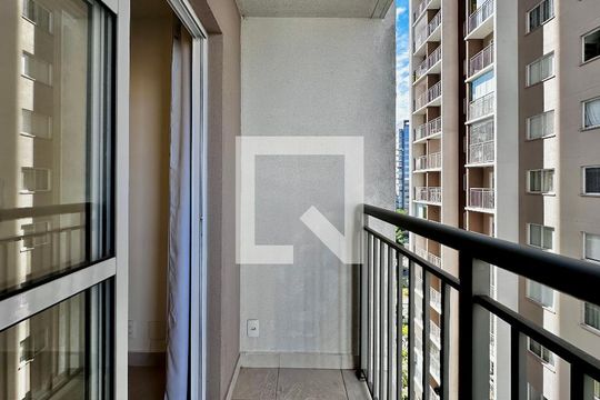 Sacada da Sala de apartamento para alugar com 1 quarto, 27m² em Jardim Caravelas, São Paulo