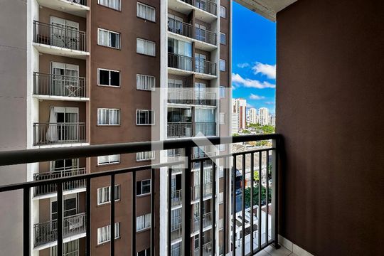 Sacada da Sala de apartamento para alugar com 1 quarto, 27m² em Jardim Caravelas, São Paulo