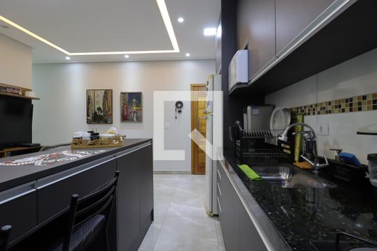 Cozinha de apartamento à venda com 2 quartos, 59m² em Campestre, Santo André