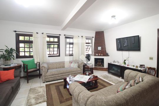 Sala de casa à venda com 4 quartos, 134m² em Interlagos, São Paulo
