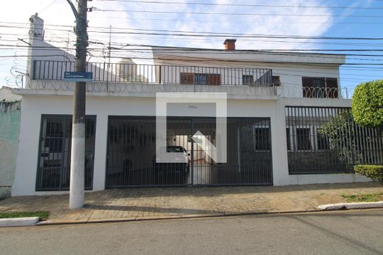 Fachada  de casa à venda com 4 quartos, 134m² em Interlagos, São Paulo