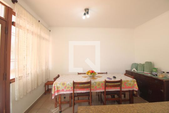 Cozinha  de casa à venda com 4 quartos, 134m² em Interlagos, São Paulo