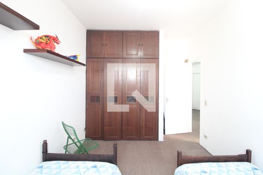 Quarto 1 de casa à venda com 4 quartos, 134m² em Interlagos, São Paulo
