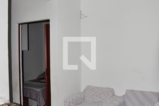 Sala de casa à venda com 3 quartos, 120m² em Jardim Peri, São Paulo
