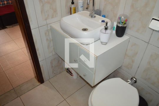 Banheiro da Suíte 2 de casa à venda com 3 quartos, 170m² em Vila Monumento, São Paulo