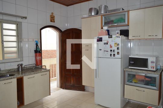 Cozinha de casa à venda com 3 quartos, 170m² em Vila Monumento, São Paulo