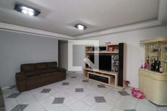 Casa à venda com 2 quartos, 390m² em Vila Santa Clara, São Paulo