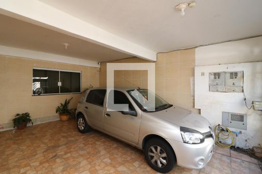 Garagem de casa à venda com 2 quartos, 390m² em Vila Santa Clara, São Paulo