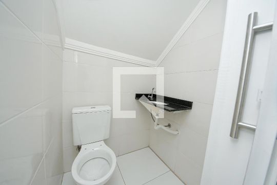 Lavabo de casa à venda com 3 quartos, 120m² em Vila Olinda, São Paulo