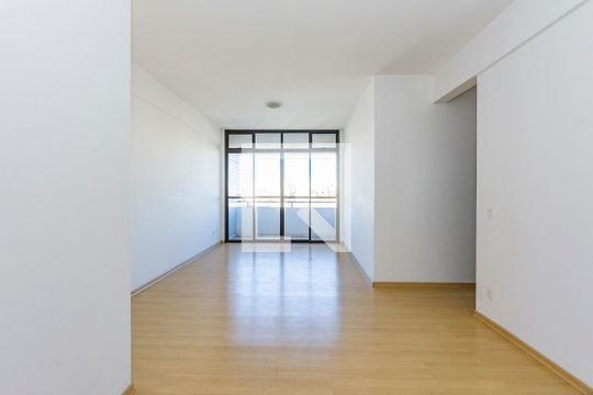 Sala de apartamento à venda com 3 quartos, 120m² em Nova Suíça, Belo Horizonte