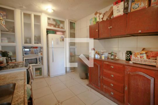 Cozinha de casa à venda com 2 quartos, 232m² em Havaí, Belo Horizonte