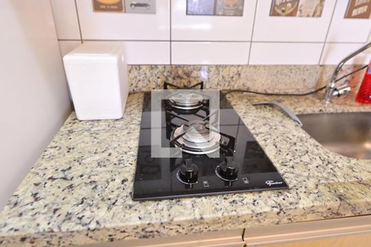 Cozinha de apartamento para alugar com 1 quarto, 30m² em Setor Leste Universitário, Goiânia