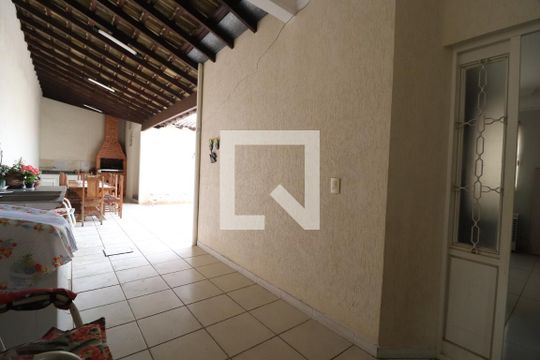 Área de Serviço de casa para alugar com 7 quartos, 456m² em Presidente Roosevelt, Uberlândia