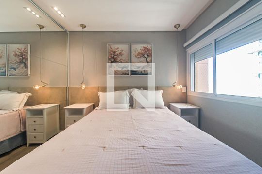 Suíte de apartamento à venda com 2 quartos, 74m² em Cidade Monções, São Paulo