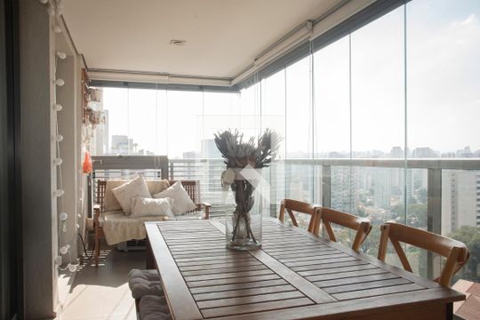 Varanda gourmet de apartamento para alugar com 2 quartos, 68m² em Mirandópolis, São Paulo
