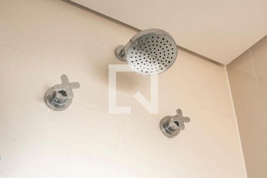 Banheiro de apartamento para alugar com 2 quartos, 68m² em Mirandópolis, São Paulo