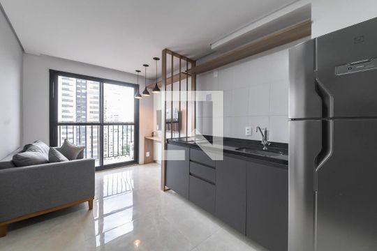 Apartamento para alugar com 1 quarto, 26m² em Campo Belo, São Paulo