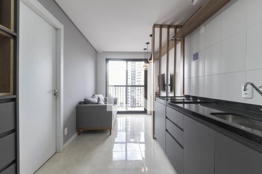 Sala/Cozinha de apartamento para alugar com 1 quarto, 26m² em Campo Belo, São Paulo