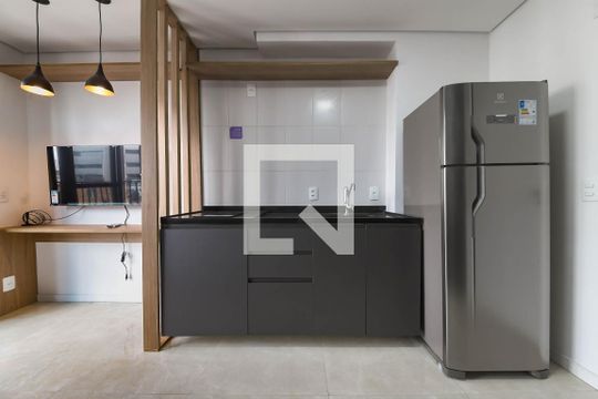 Sala/Cozinha de apartamento para alugar com 1 quarto, 26m² em Campo Belo, São Paulo