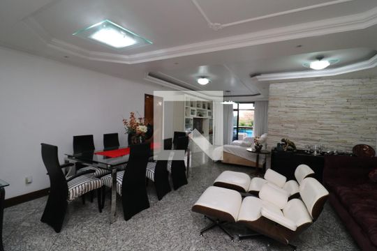 Sala de apartamento à venda com 5 quartos, 281m² em Jardim Guanabara, Rio de Janeiro