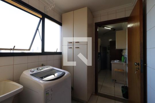 Cozinha de apartamento para alugar com 2 quartos, 107m² em Centro, Ribeirão Preto