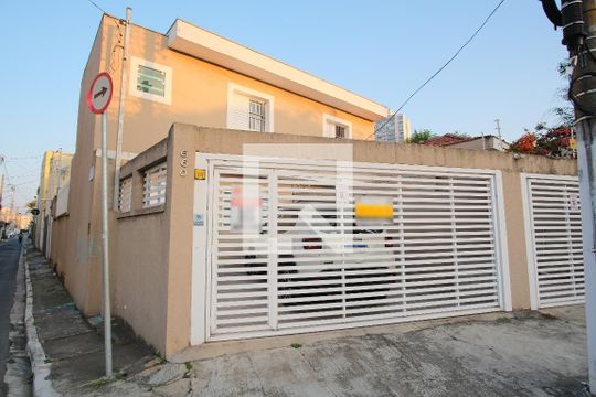 Fachada de casa para alugar com 2 quartos, 115m² em Chácara Califórnia, São Paulo