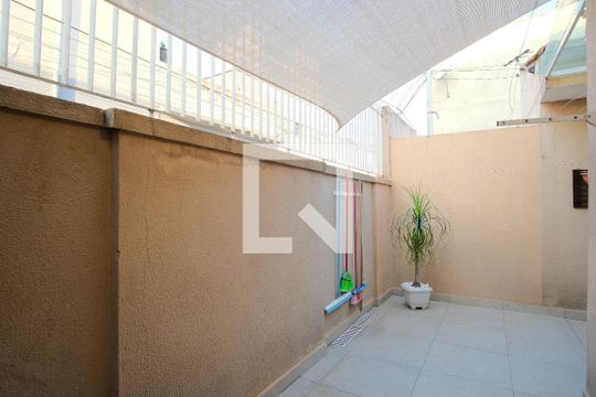 Quintal de casa para alugar com 2 quartos, 115m² em Chácara Califórnia, São Paulo