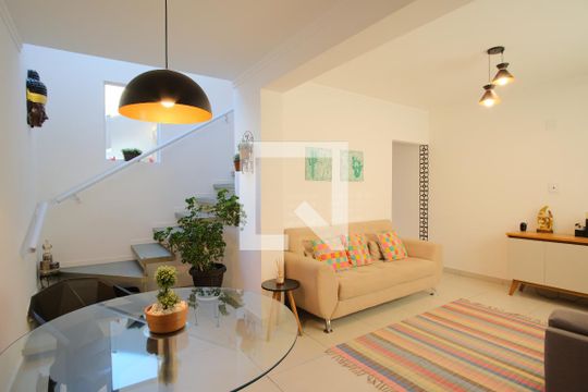 Casa para alugar com 2 quartos, 115m² em Chácara Califórnia, São Paulo