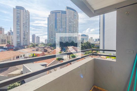 Varanda de kitnet/studio para alugar com 1 quarto, 30m² em Pinheiros, São Paulo