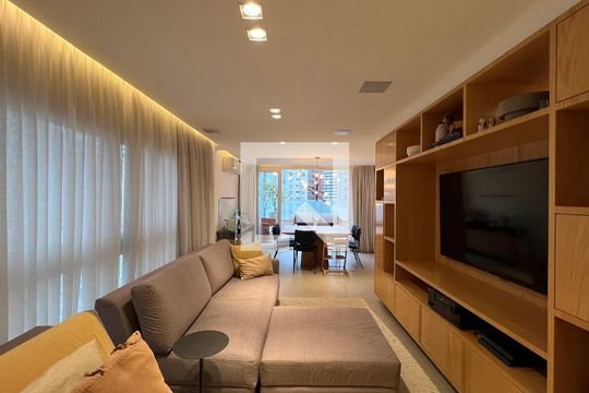 Sala de TV de apartamento à venda com 4 quartos, 207m² em Paraíso, São Paulo
