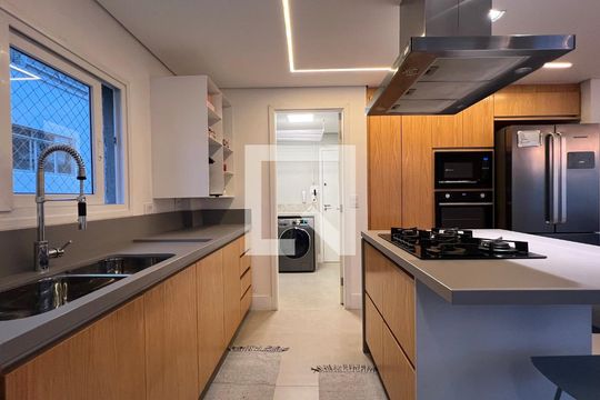 Cozinha de apartamento à venda com 4 quartos, 207m² em Paraíso, São Paulo