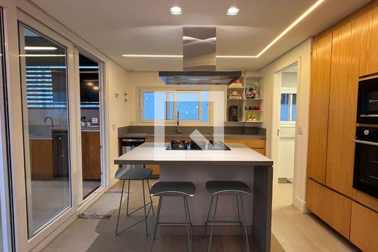 Cozinha de apartamento à venda com 4 quartos, 207m² em Paraíso, São Paulo
