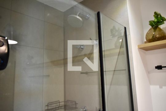 Banheiro de kitnet/studio à venda com 1 quarto, 25m² em Vila Clementino, São Paulo